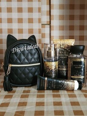 Bath & Body Works INTO THE NIGHT 5PC Set w/Mini Cat Bag Keychain Bundle